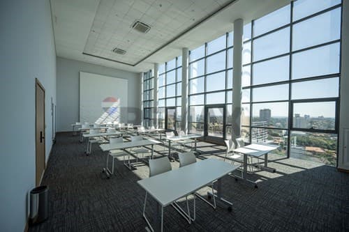 Vendo oficinas premium en trading park Trinidad