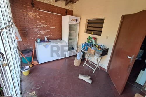 En Venta Propiedad en Barrio Bernanrdino Caballero — foto 2