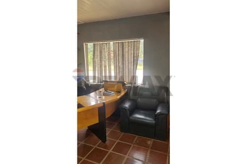 ¡Local Comercial en Alquiler en Loma Plata! — foto 3