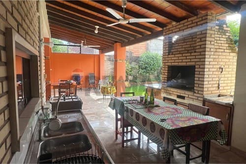 Casa Amplia en San Isidro, CDE - ¡Visítala Hoy!, foto 2
