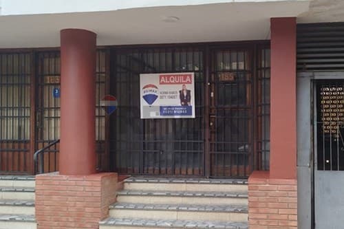Alquilo local ideal para oficina