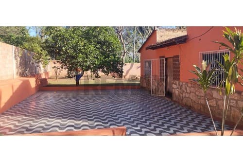 amplia residencia en Valle Kare Itaugua, foto 3