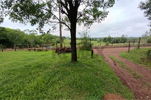 CASA DE CAMPO con Depósito, 1 ha. en Encarnacion — foto 5