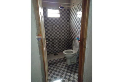 Amplia casa en venta, Loma pyta, foto 2