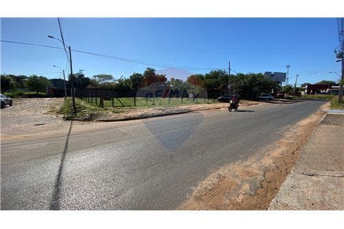 En esquina vendo terreno zona yacth — foto 5