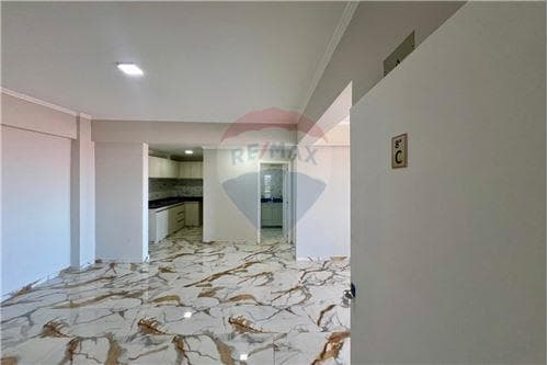 Departamento en el octavo piso - Edificio Aquarium — foto principal