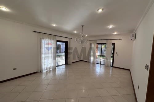 En alquiler residencia exclusiva en Asunción — foto principal