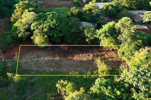 Terreno de 600m2 en km 9 Acaray