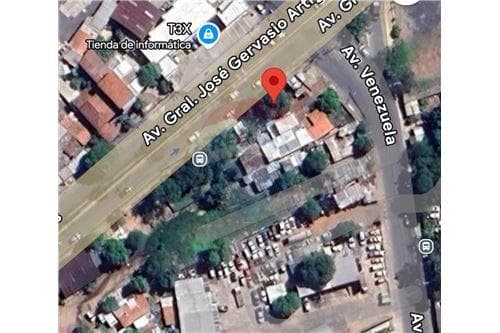 Vendo Terreno sobre la Avenida Artigas
