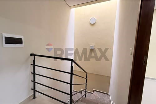 Dúplex a estrenar Barrio Laurelty Av Brítez Borges — foto 3