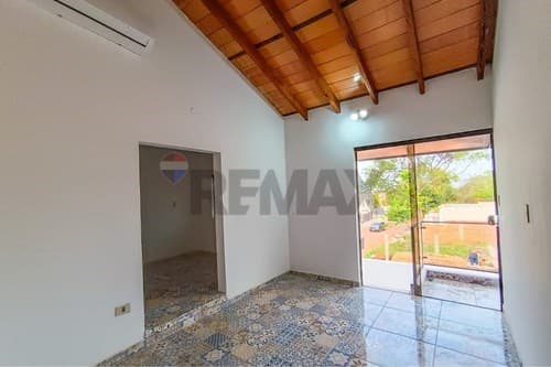 Venta-tríplex-altos del golf-lambare — foto 1
