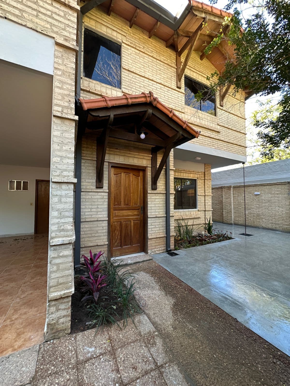 Duplex asuncion barrio mbocayaty excelente estado — foto 2