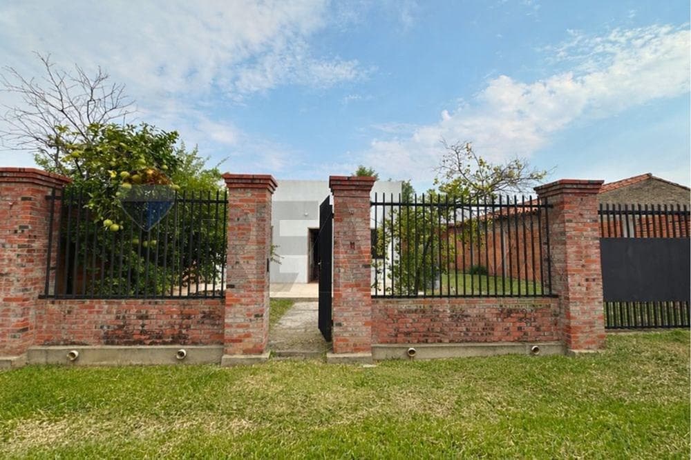 Casa - Venta - Limpio, Central, Paraguay