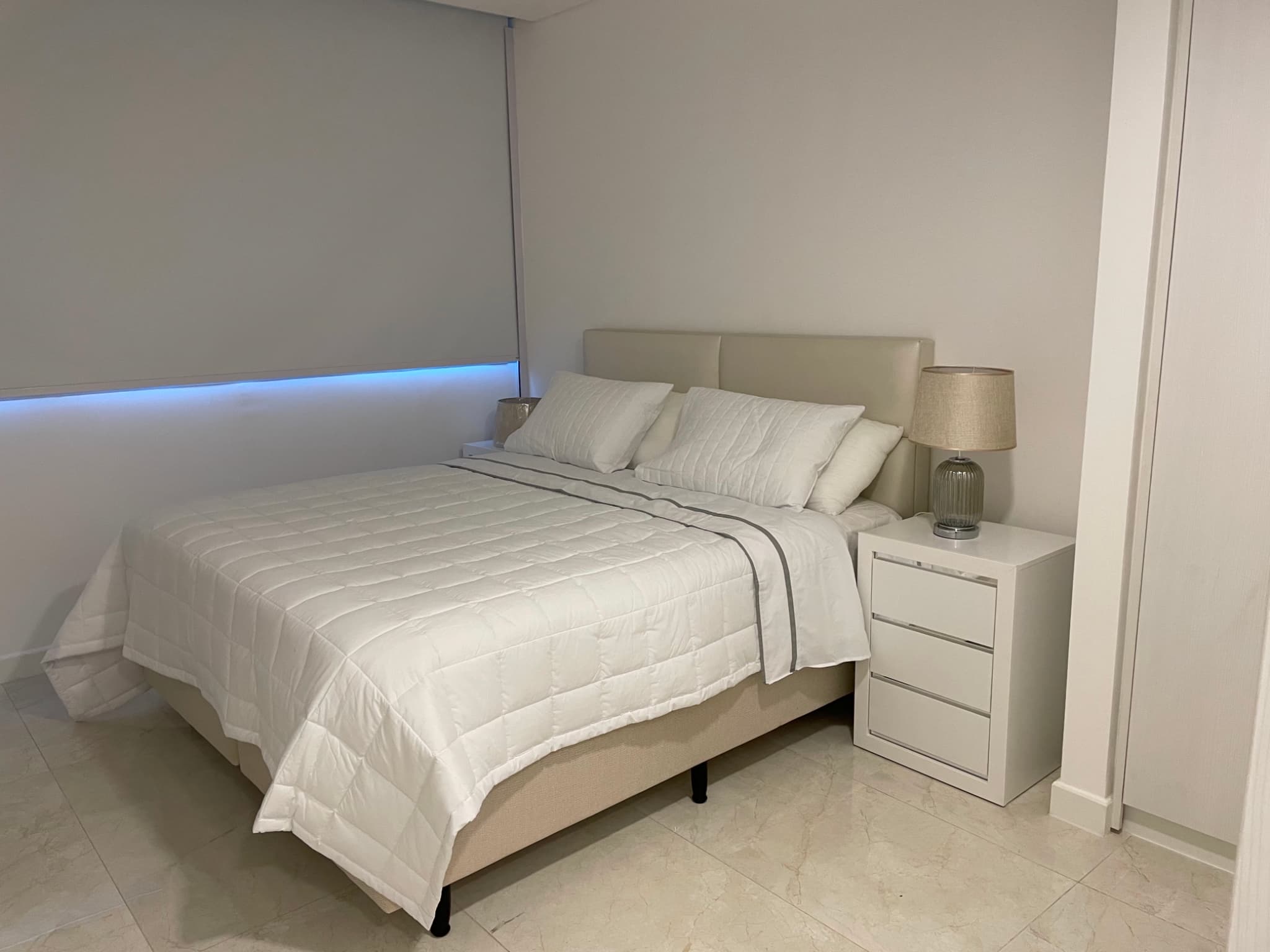 Alquiló Dpto Amoblado Edificio Eminet Av Santa Teresa, foto 2