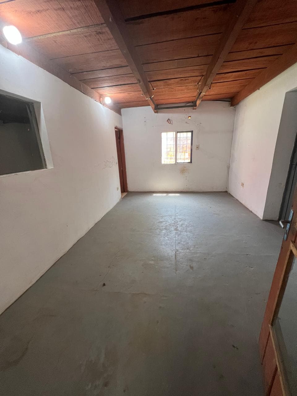 En Alquiler Depósito De 350 M2 En Fernando de la Mora Norte A395 — foto 2