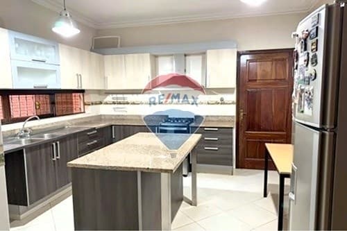 Casa alquiler b° mcal. Estigarribia, foto 3