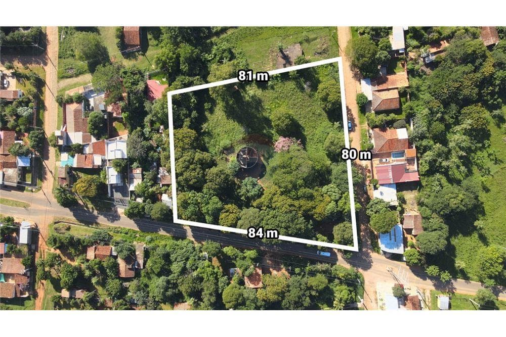 Se vende importante terreno en esquina - Luque