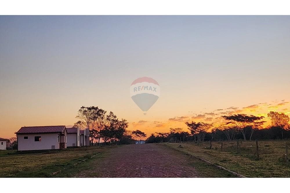 En venta – Casa en Barrio Karaguatayty, Itá, foto 3