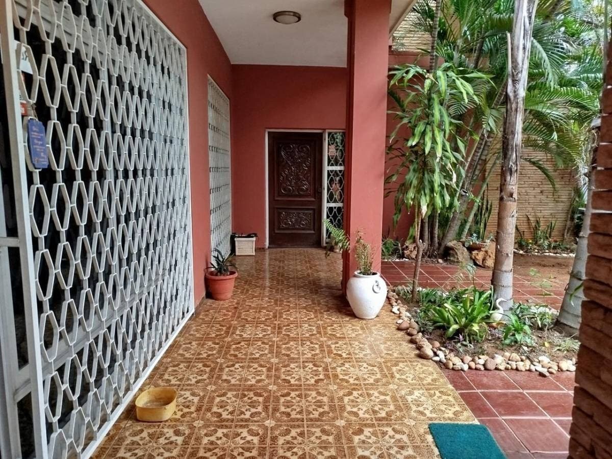 Casa a refaccionar en barrio mburicao — foto 3
