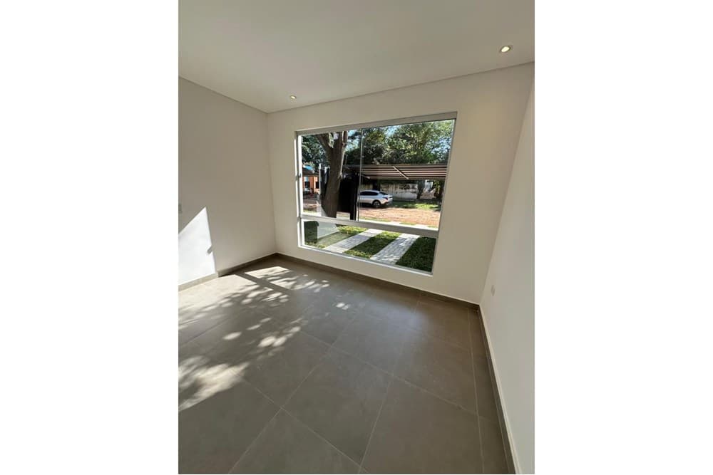 Chalet - Venta - Mariano Roque Alonso, Paraguay, foto 1