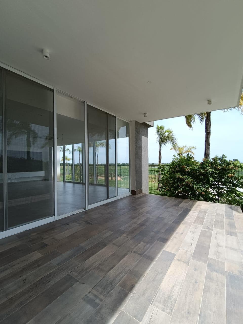 Departamento en Condominio, con vista al RIo. COD 037, foto 5