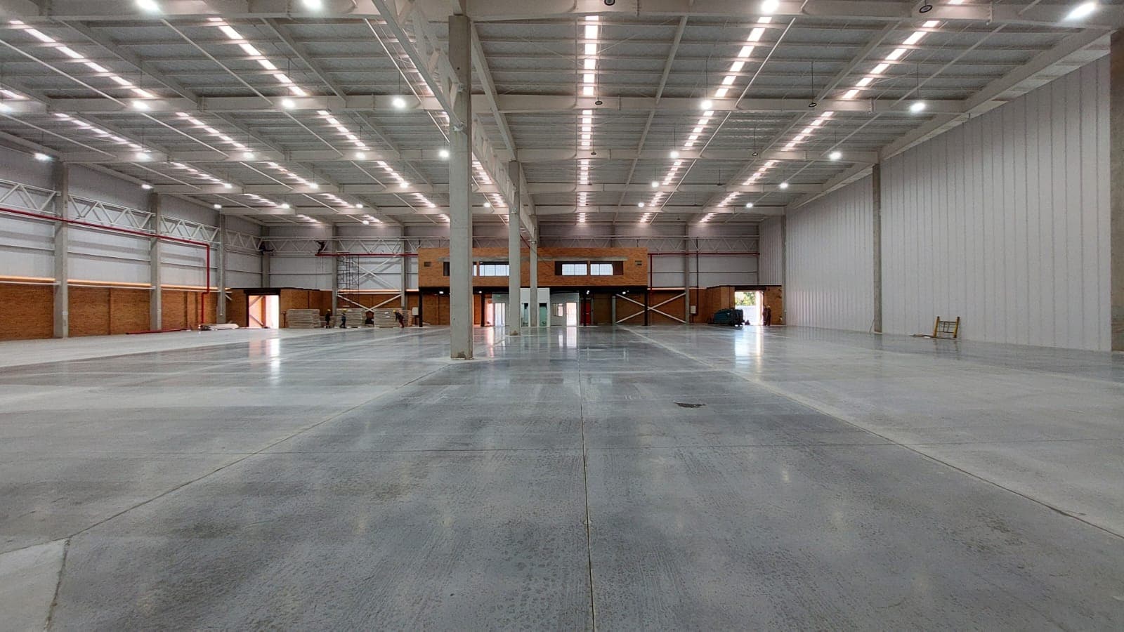 Deposito de 1.125 m2 en Luque‼️ C-1142 — foto 4