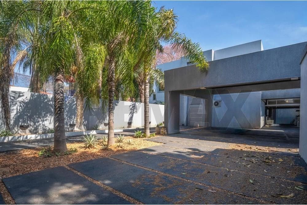 Casa De 5 Dormitorios En Lambare Zona Bruno Guggiari, foto 2