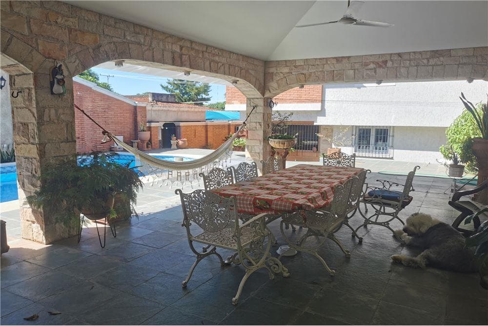 Amplia Residencia de 4 Dormitorios, foto 4