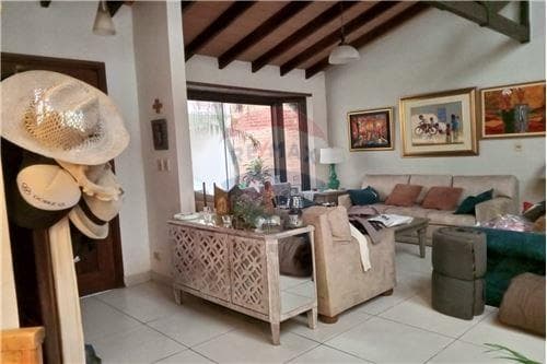 Casa-Venta-PY Asunción Recoleta, foto 5