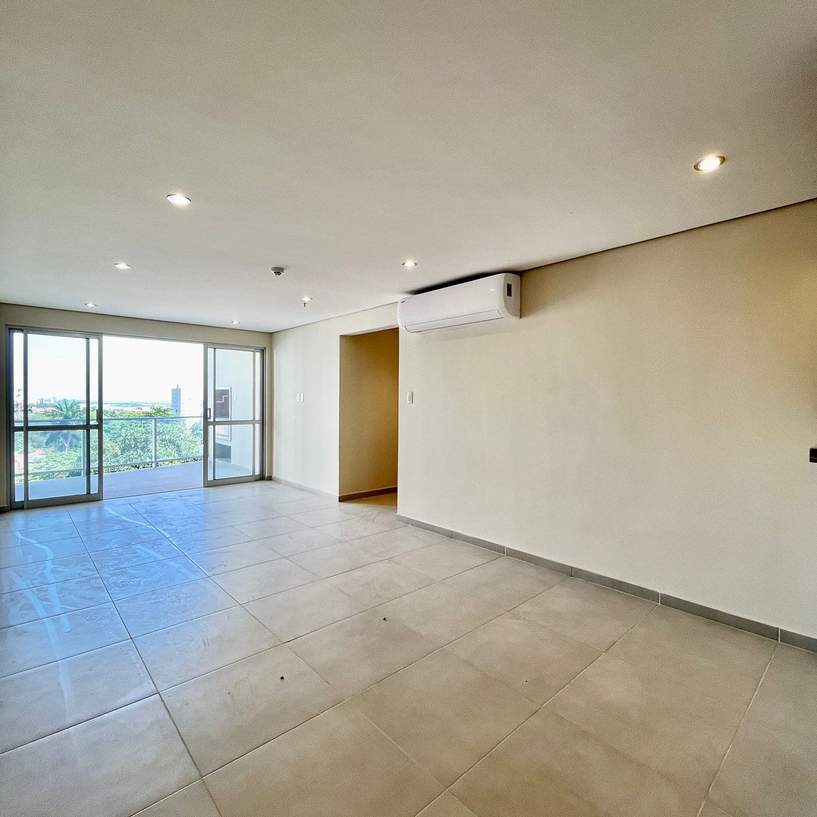 Departamento de 3 dormitorios a estrenar barrio Jara, foto 2
