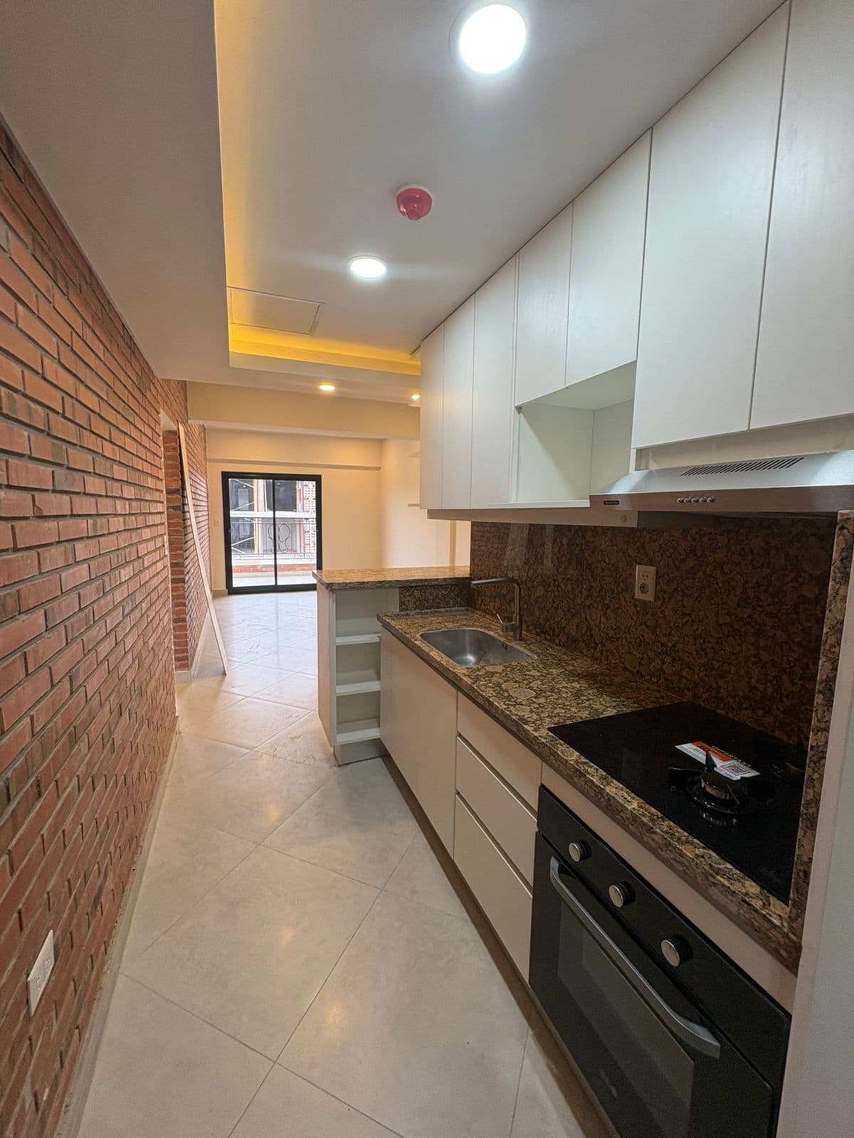 departamento de 2 habitaciones en Fernando de la Mora Zona Ingavi, foto 2