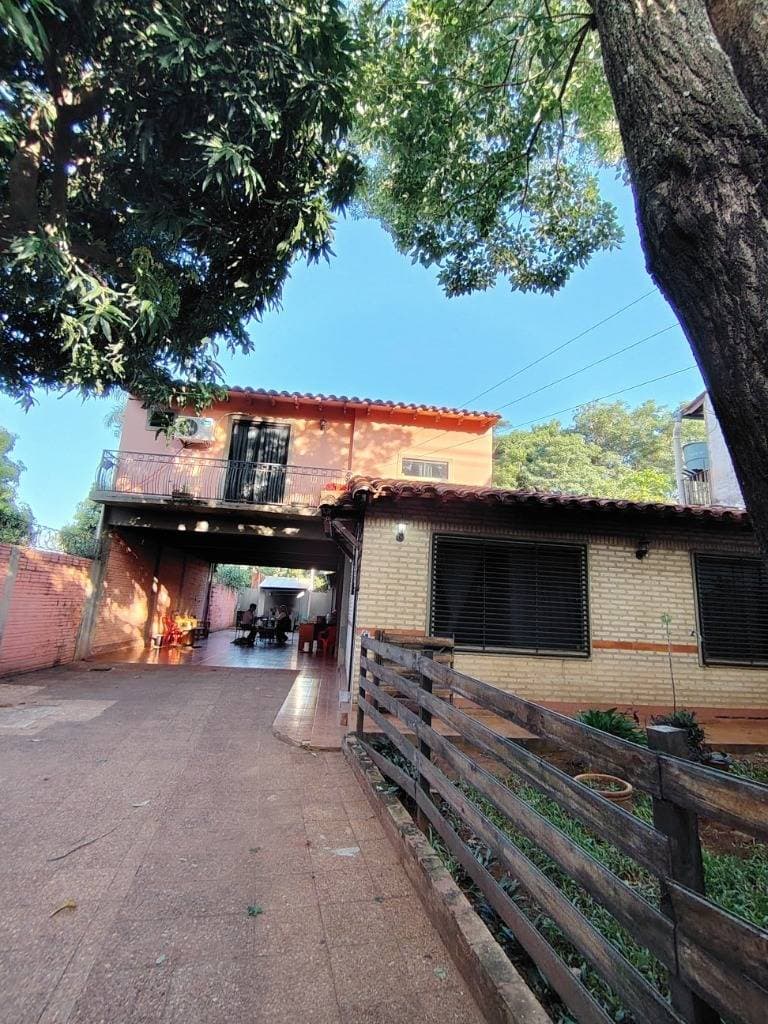 En venta casa en Luque marambure
