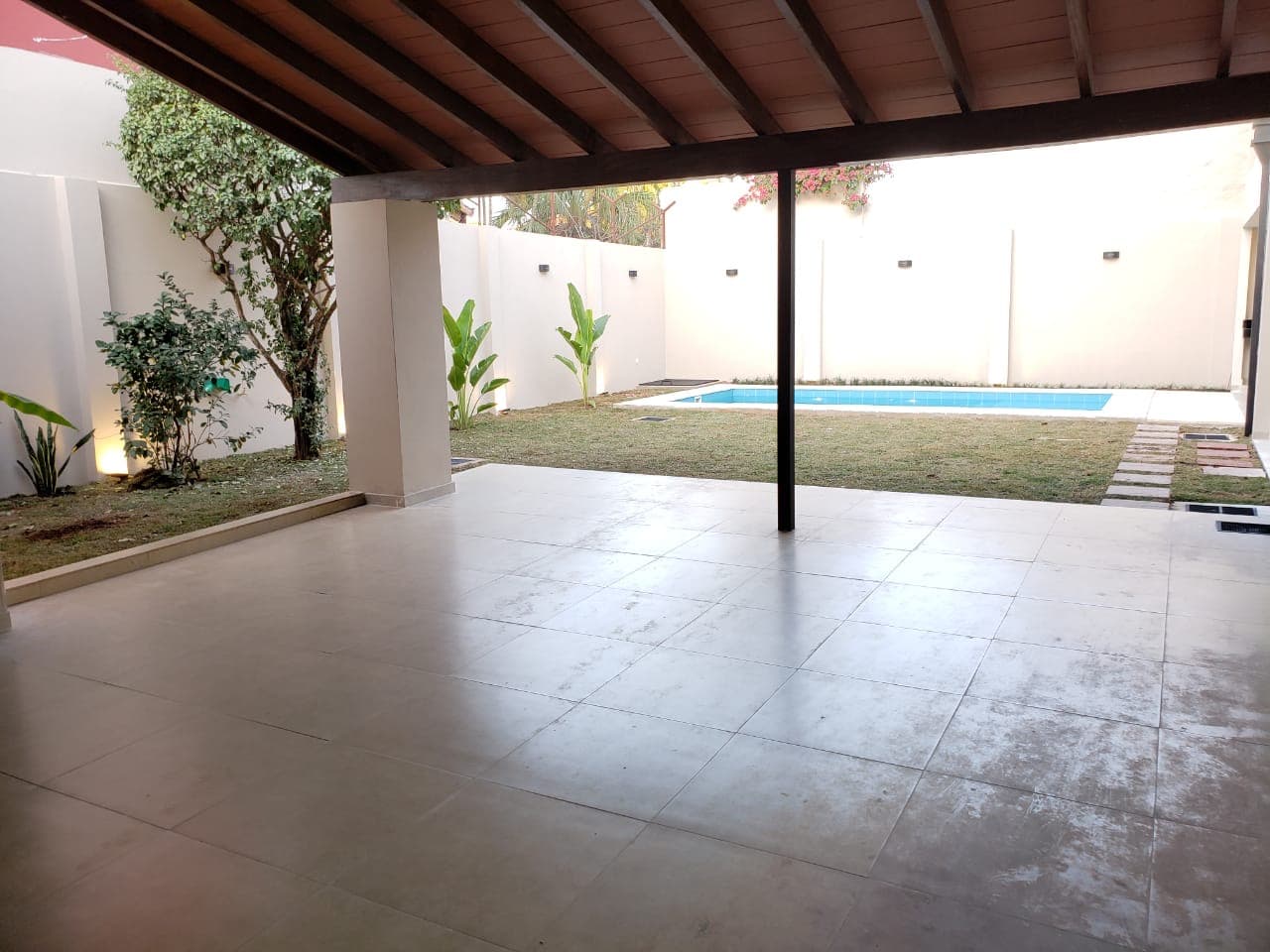 Moderna casa en Mburucuyá, foto 5