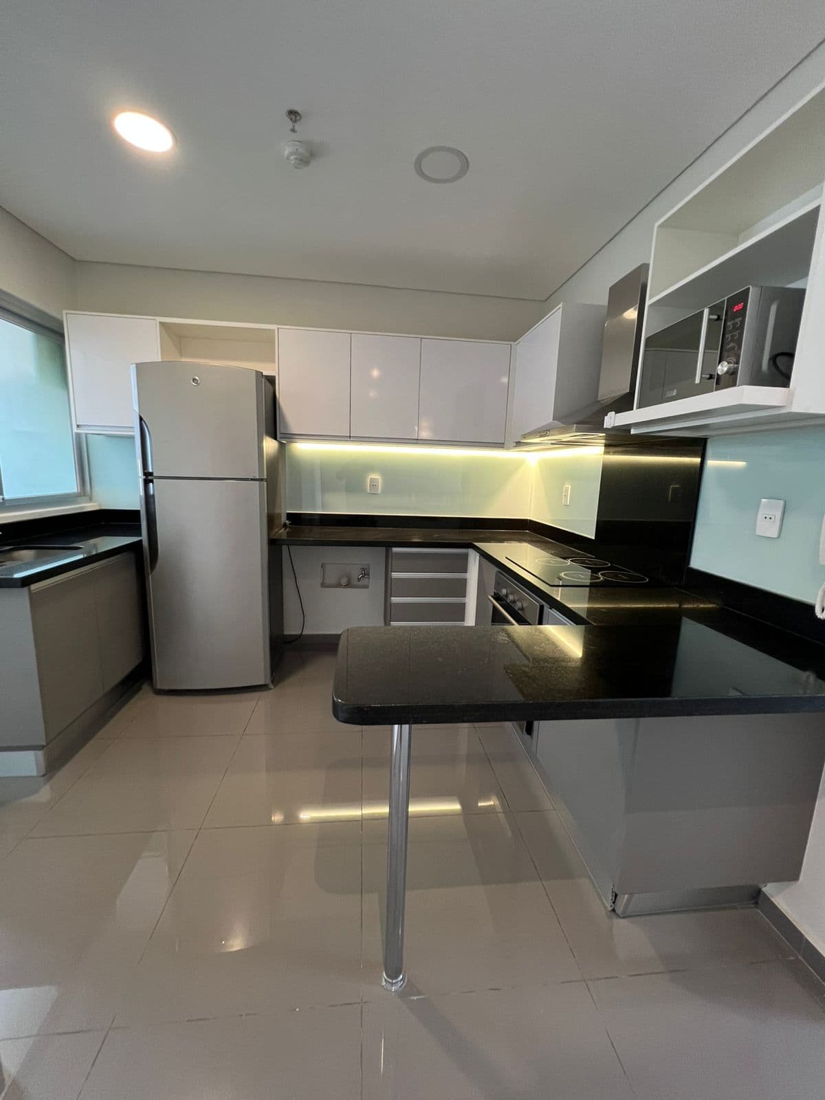 Departamento en alquiler – Villa Morra, foto 2