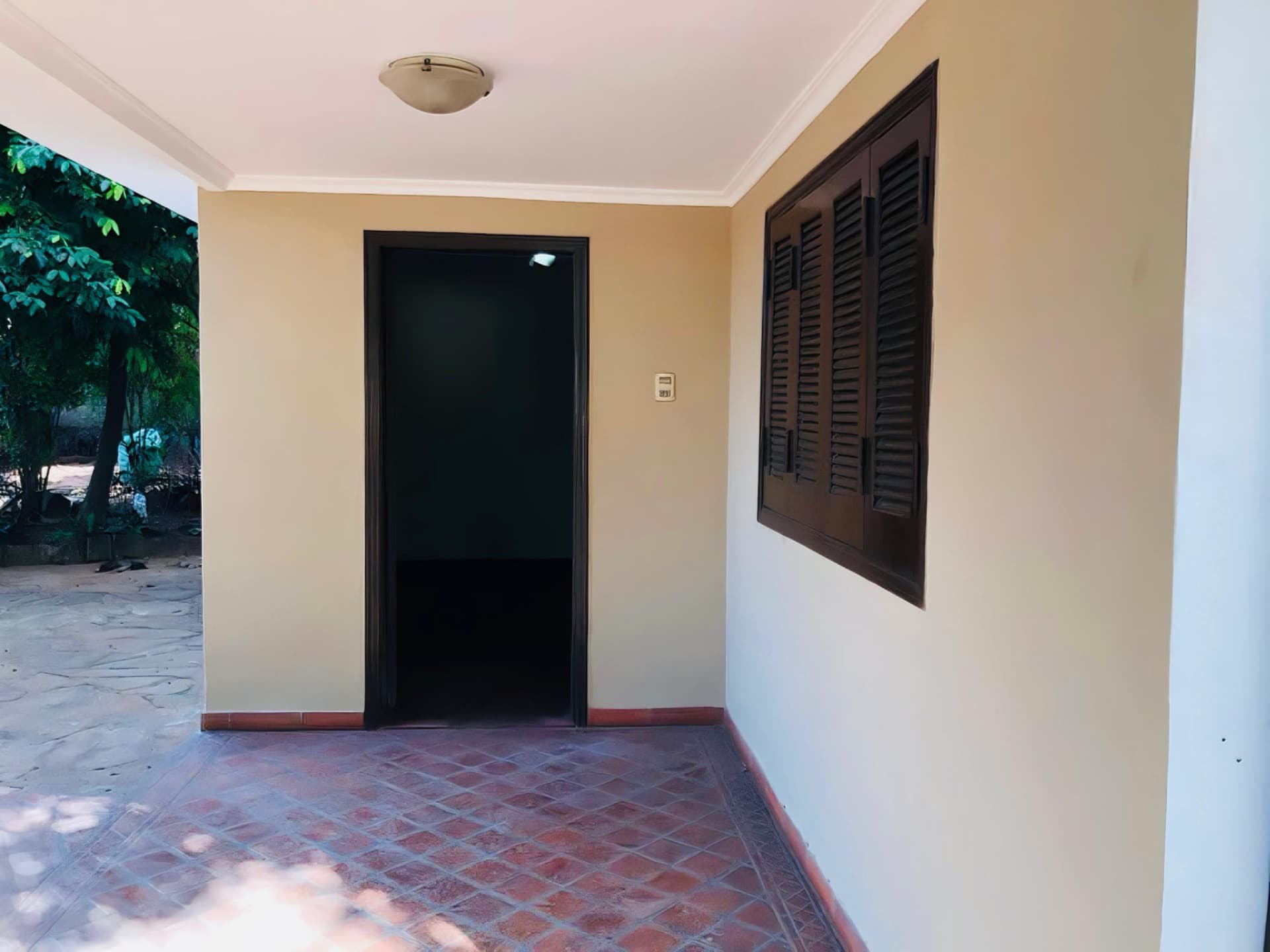 Zona la costa linch, chalet de 2 dormitorios en alquiler, vivienda u oficina
