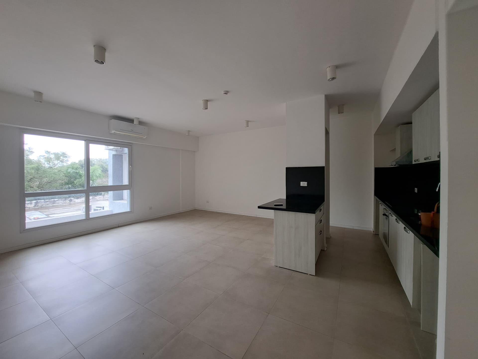 Exclusivo Departamento de 1 Dormitorio en Venta en la Prestigiosa Villa Morra, foto 3