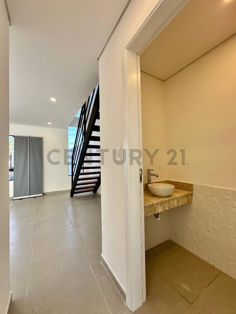 Duplex a estrenar en 1er barrio de Luque a metros de ruta Luque - limpio, foto 4