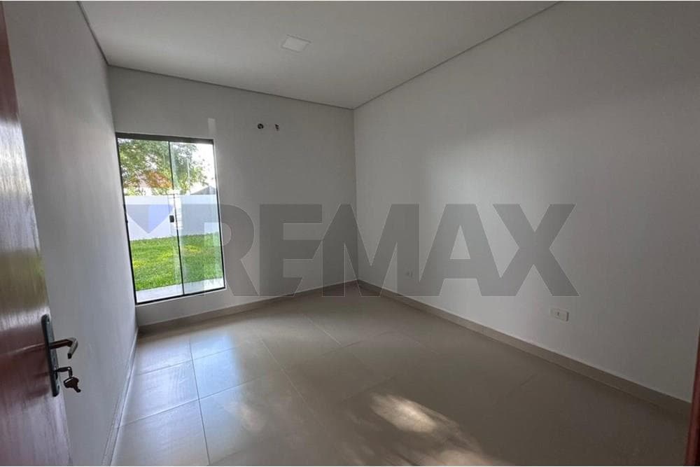 Casa - Venta - Luque, Central, Paraguay, foto 5