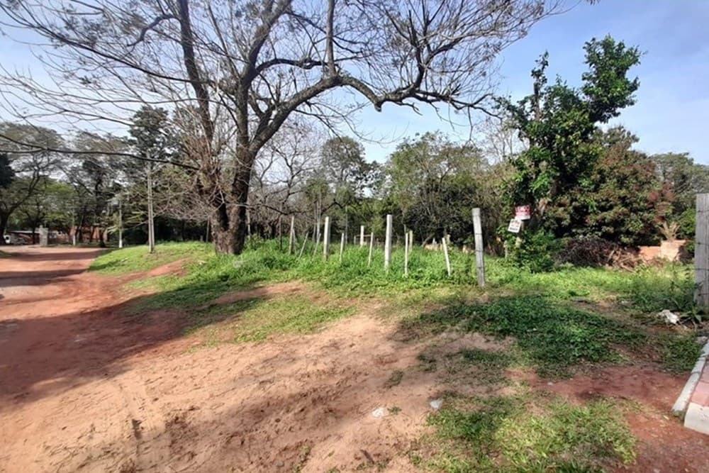 Vendo terreno en Villa Elisa barrio remanso