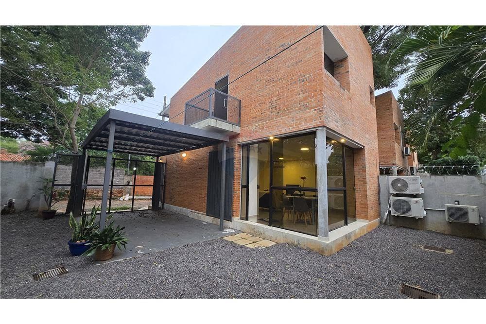 Moderno dúplex amoblado de 2 dormitorios en zona jardín de oro - Luque, foto 1