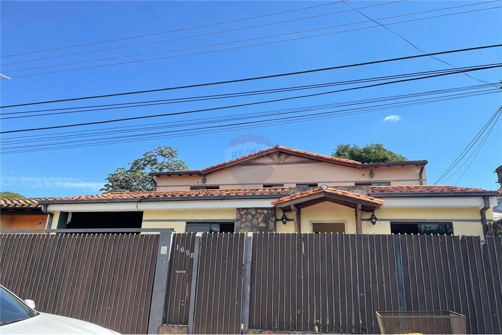 En venta hermosa casa en lambare