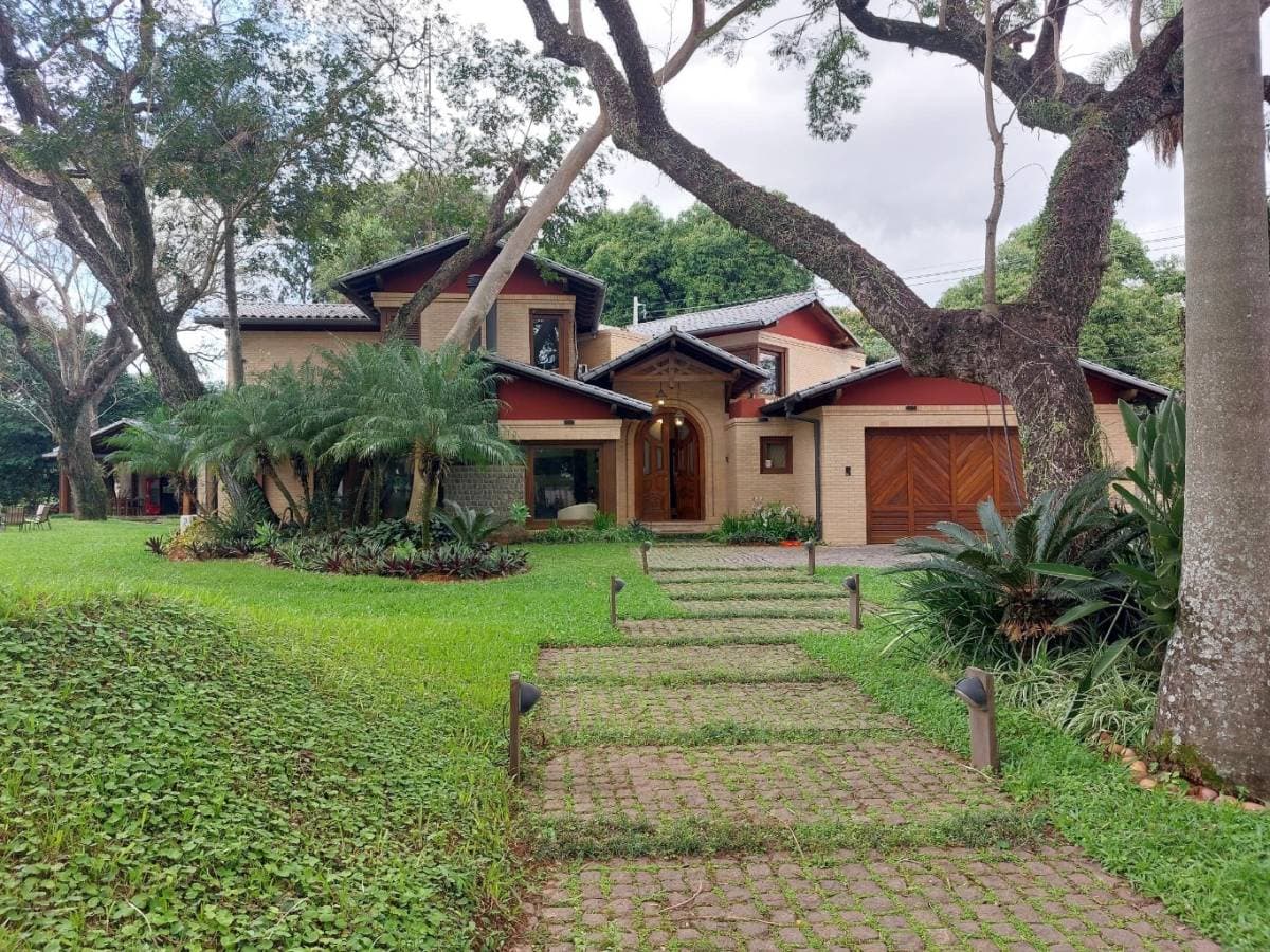 Alquilo!! Importante y hermosa residencia, Lambaré zona yacht y golf club pyo — foto 2