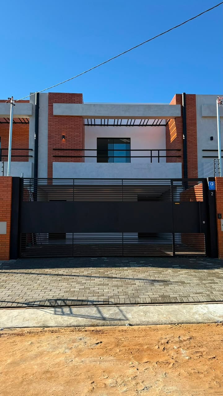 De casa pareadas zona aeropuerto, foto 1