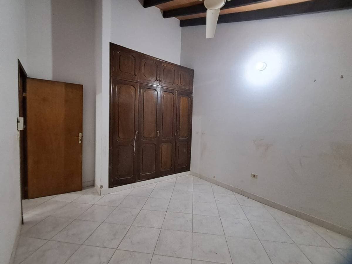 Casa en esquina en venta en planta baja, Fernando de la Mora Norte, foto 3