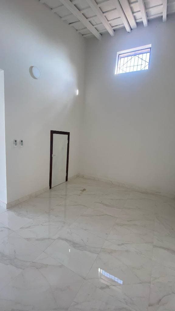 Salon comercial en barrio obrero, foto 5