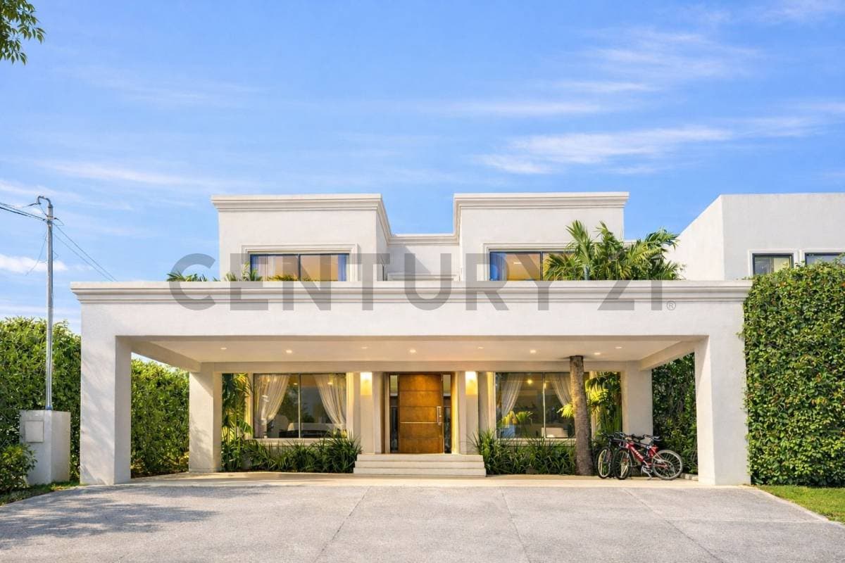 Alquiler de residencia en country montesol, Luque