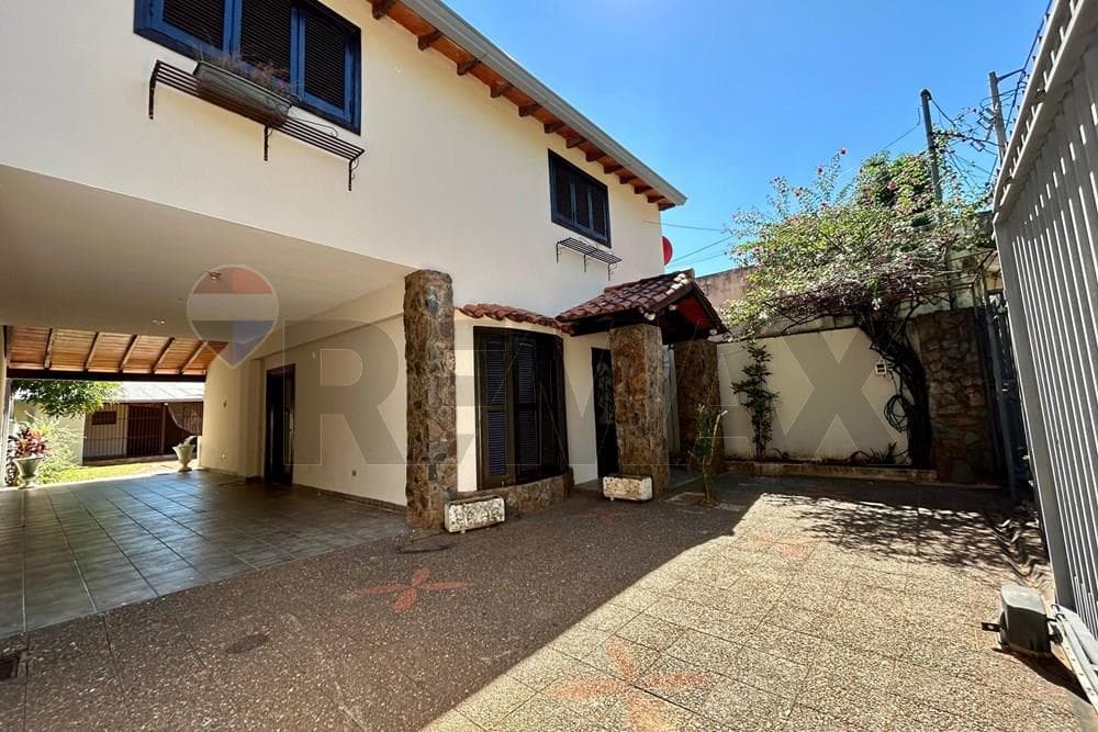 Casa en Fdo de la Mora Zona Sur - B° Leopardi — foto 2