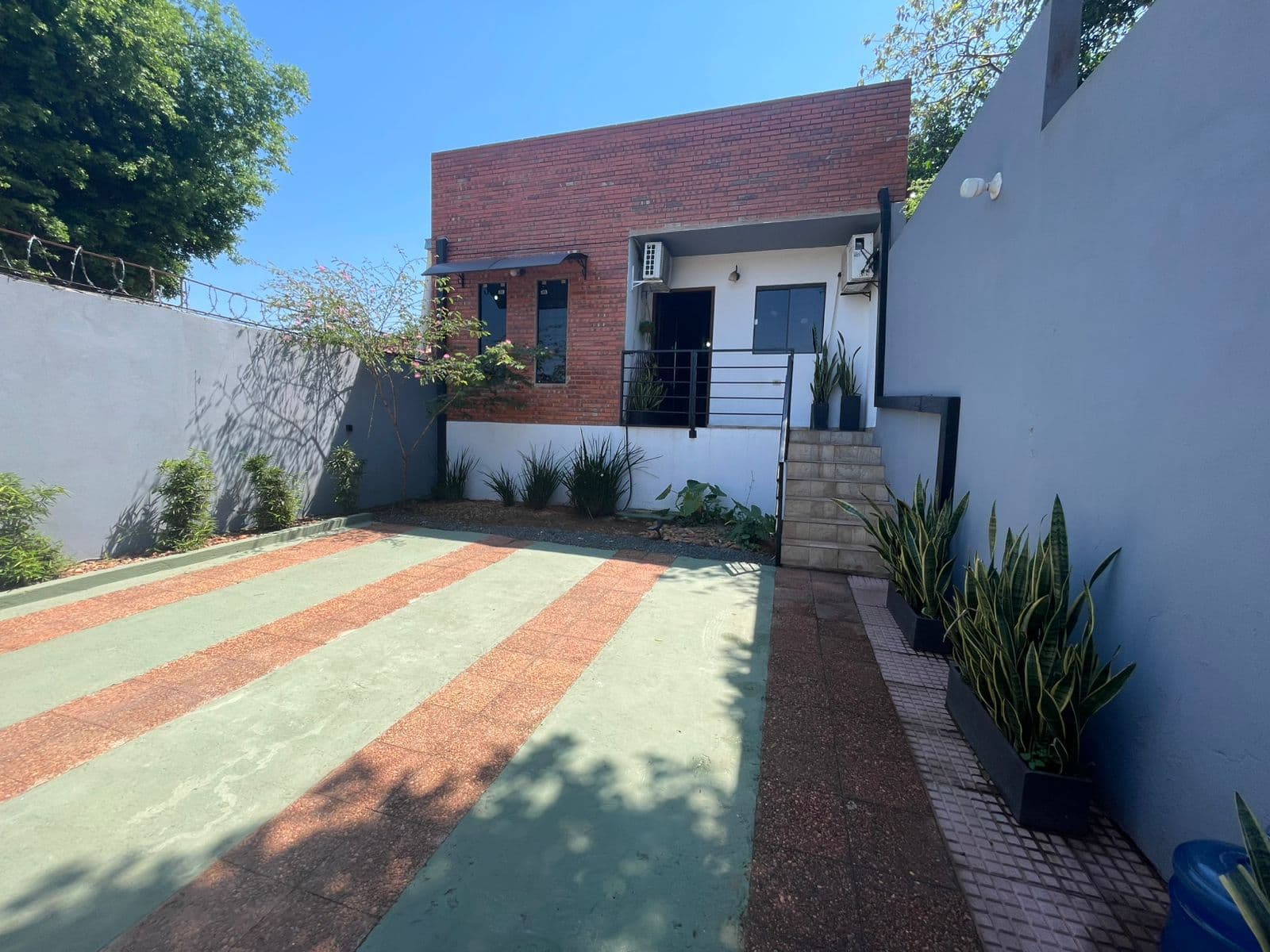 Se Vende Chalet de 3 dormitorios por 320 millones en Ñemby!, foto 1