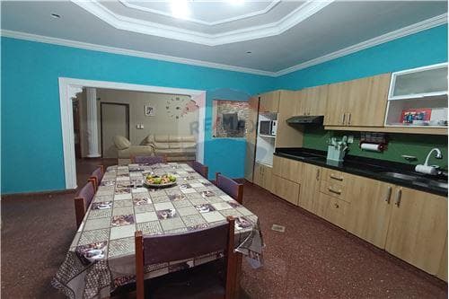 Casa con salones comerciales en reducto, foto 5