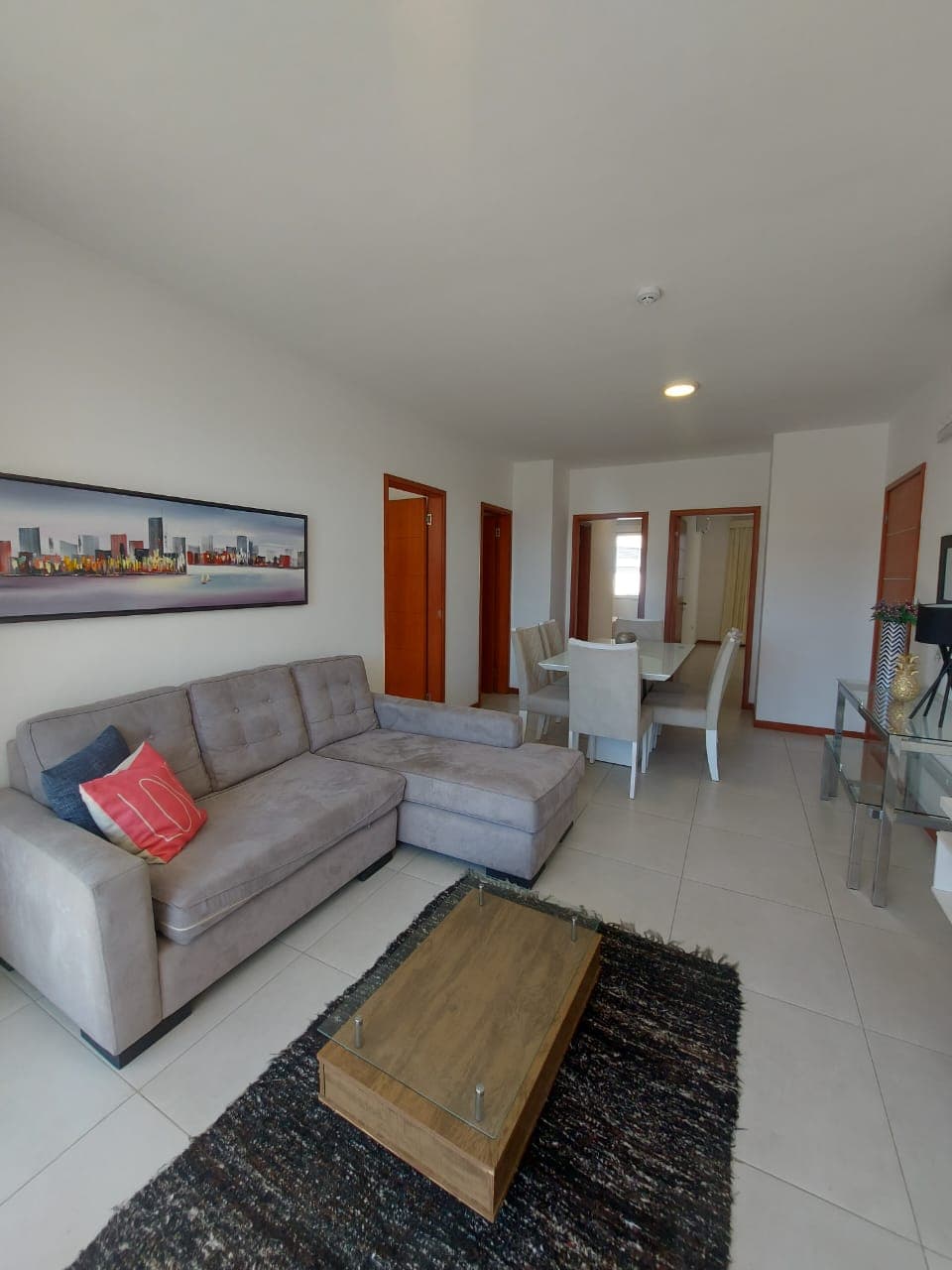 Departamento Amoblado de 2 Dormitorios. Zona Shopping del Sol. COD A6 — foto 1